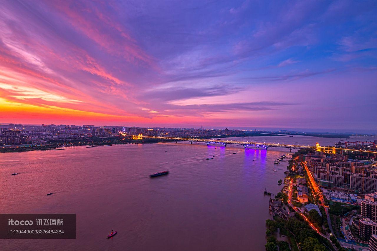 天空,城镇,江河