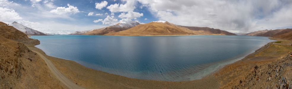 湖泊,自然风光,全景,山川,白云,天空
