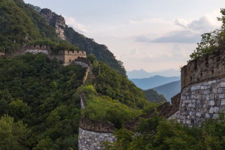 建筑,中国,北京,景点,箭扣长城,历史古迹,自然风光,天空,森林,山川,植物,树木,白云