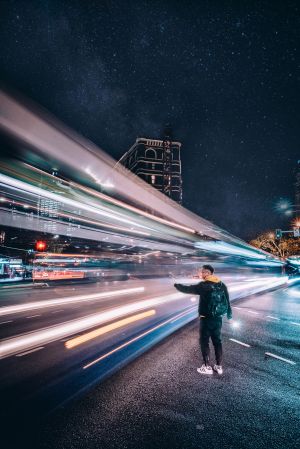 夜晚,公路,道路,天空,建筑,特写,全身像,环境人像