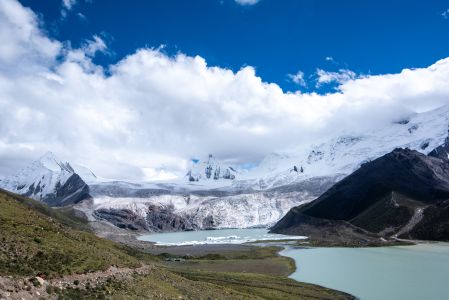 湖泊,雪山,山川,冰雪,天空,自然风光,白云