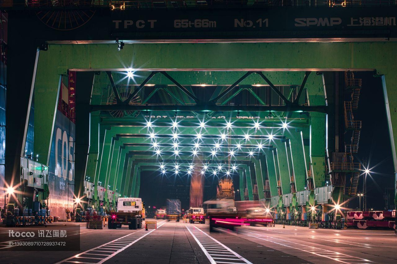 港口码头,路灯,夜晚