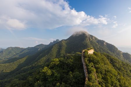 建筑,中国,北京,箭扣长城,历史古迹,自然风光,天空,山川,森林,仰拍,植物,树木,白云