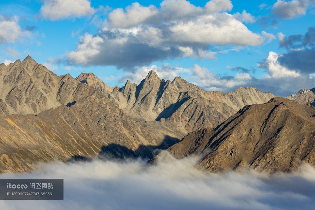 自然风光,雪山,白云