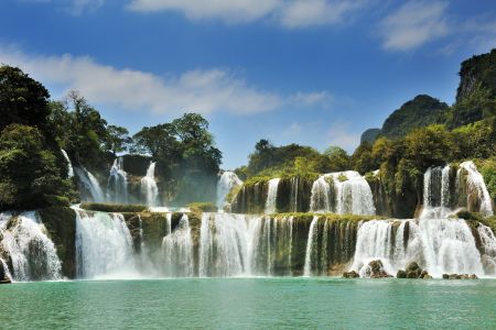 瀑布,自然风光,全景,江河,天空,白云,植物,树木