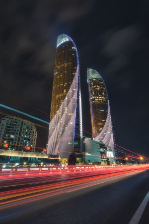 建筑,都市,高楼大厦,城镇,城市道路,夜晚,仰拍