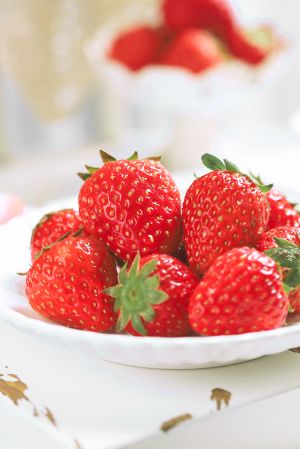 水果,植物,草莓,蔷薇科,美食,其它,红色草莓,生活工作,特写,仙人掌科,仙人球