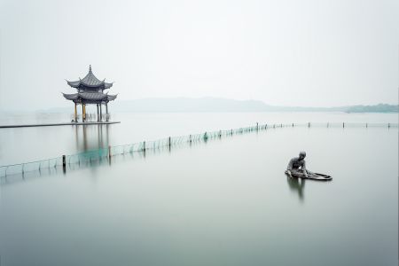 建筑,自然风光,历史古迹,江河,天空,雕塑,雕像,雾