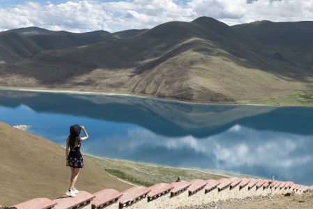 自然风光,山川,江河,景点,旅游,天空,白云,全身像