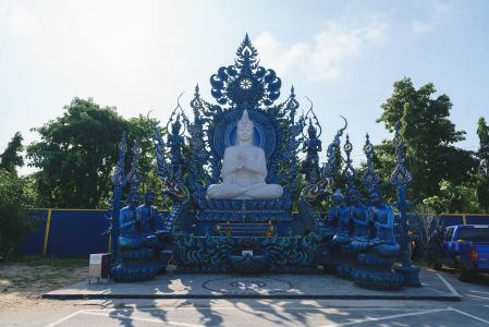 雕像,雕塑,城镇,建筑,景点,传统建筑,寺塔,山路,自然/人文景观