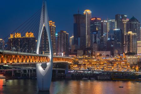 建筑,桥,建筑夜景,都市夜景,夜景照明,现代建筑,桥梁,江河,道路,城镇,中国,重庆,天空,都市,夜晚,全景,旅游